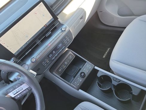 Certified 2025 Hyundai Kona Limited image 35