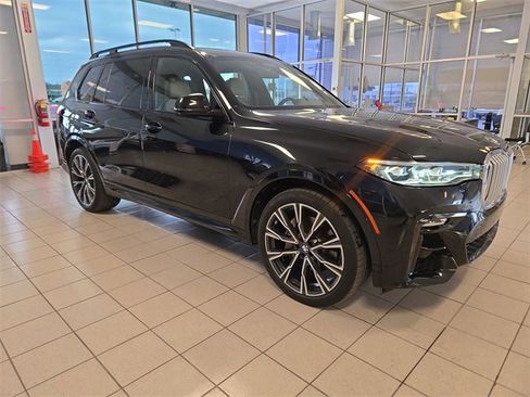 Used 2019 BMW X7 xDrive50i w/ M Sport Package image 2