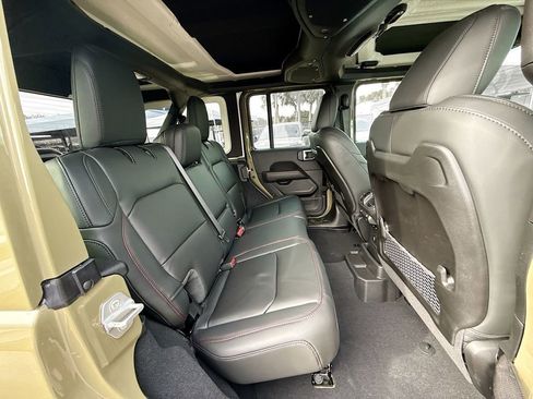 New 2026 Jeep Wrangler Unlimited Rubicon 392 w/ Quick Order Package 27X Moab AWD/4WD image 31
