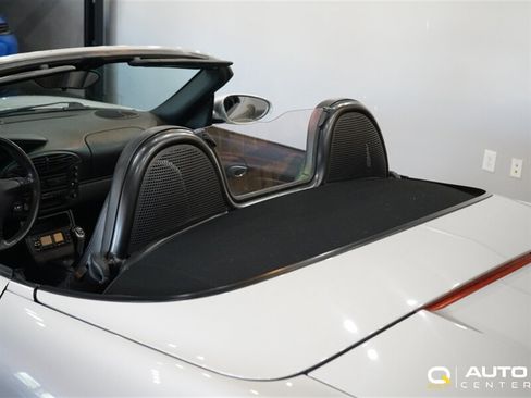 Used 2001 Porsche Boxster RWD image 8