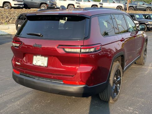 New 2025 Jeep Grand Cherokee L Altitude image 29