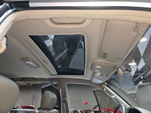 Used 2002 Toyota Land Cruiser image 8