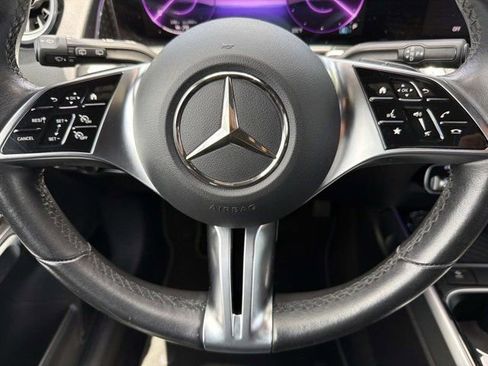 Used 2024 Mercedes-Benz EQB 250+ image 22