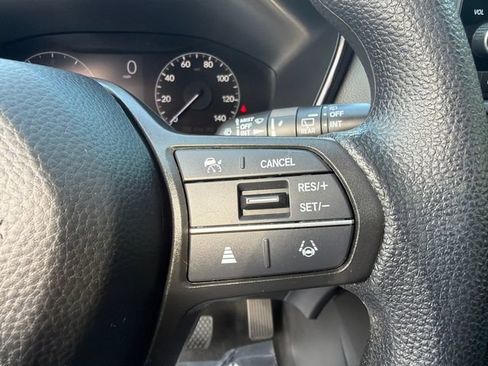 Used 2025 Honda CR-V EX image 31