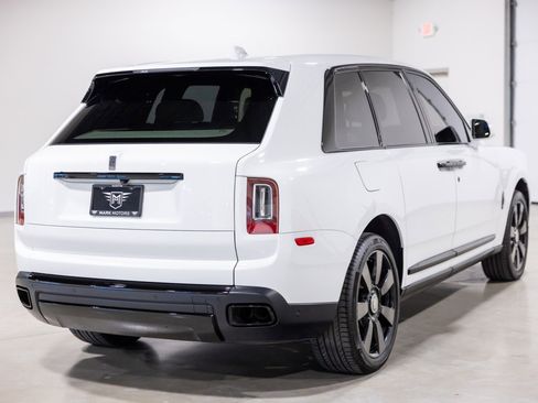Used 2019 Rolls-Royce Cullinan image 9