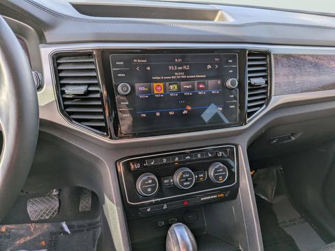 Used 2019 Volkswagen Atlas SEL Premium AWD/4WD image 23