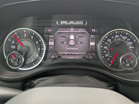 Used 2023 RAM 1500 Big Horn AWD/4WD image 25