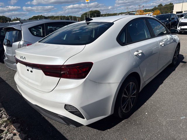 Used 2023 Kia Forte LXS FWD image 3