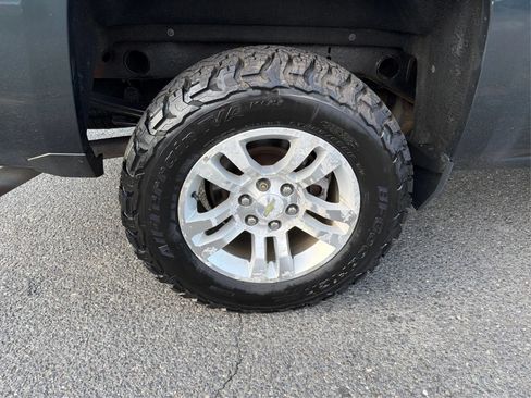 Used 2018 Chevrolet Silverado 1500 LT w/ All Star Edition AWD/4WD image 14
