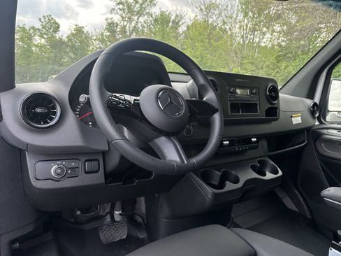 New 2026 Mercedes-Benz Sprinter 2500 image 16