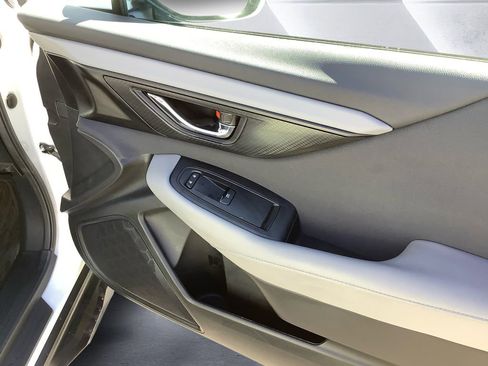 Certified 2025 Subaru Outback Premium image 15