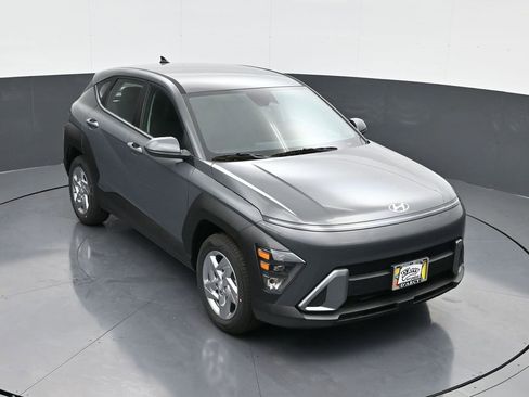 New 2026 Hyundai Kona SE image 15