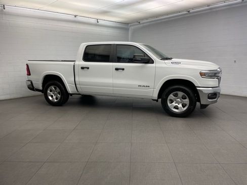 New 2025 RAM 1500 Big Horn AWD/4WD image 2