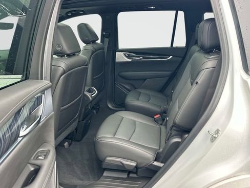 Certified 2024 Cadillac XT6 Premium Luxury w/ Technology Package image 17