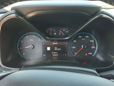 Used 2020 Chevrolet Colorado LT w/ Luxury Package image 13