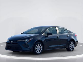 Used 2024 Toyota Corolla LE FWD video 2