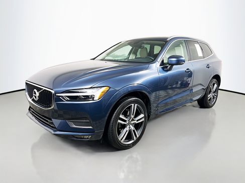 Used 2021 Volvo XC60 T5 Momentum image 10