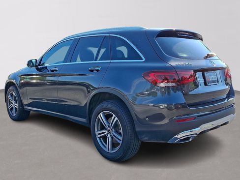 Used 2022 Mercedes-Benz GLC 300 4MATIC w/ Premium Package Lite image 4