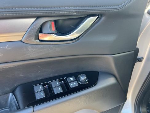 New 2025 MAZDA CX-5 AWD 2.5 S w/ Select Package image 24