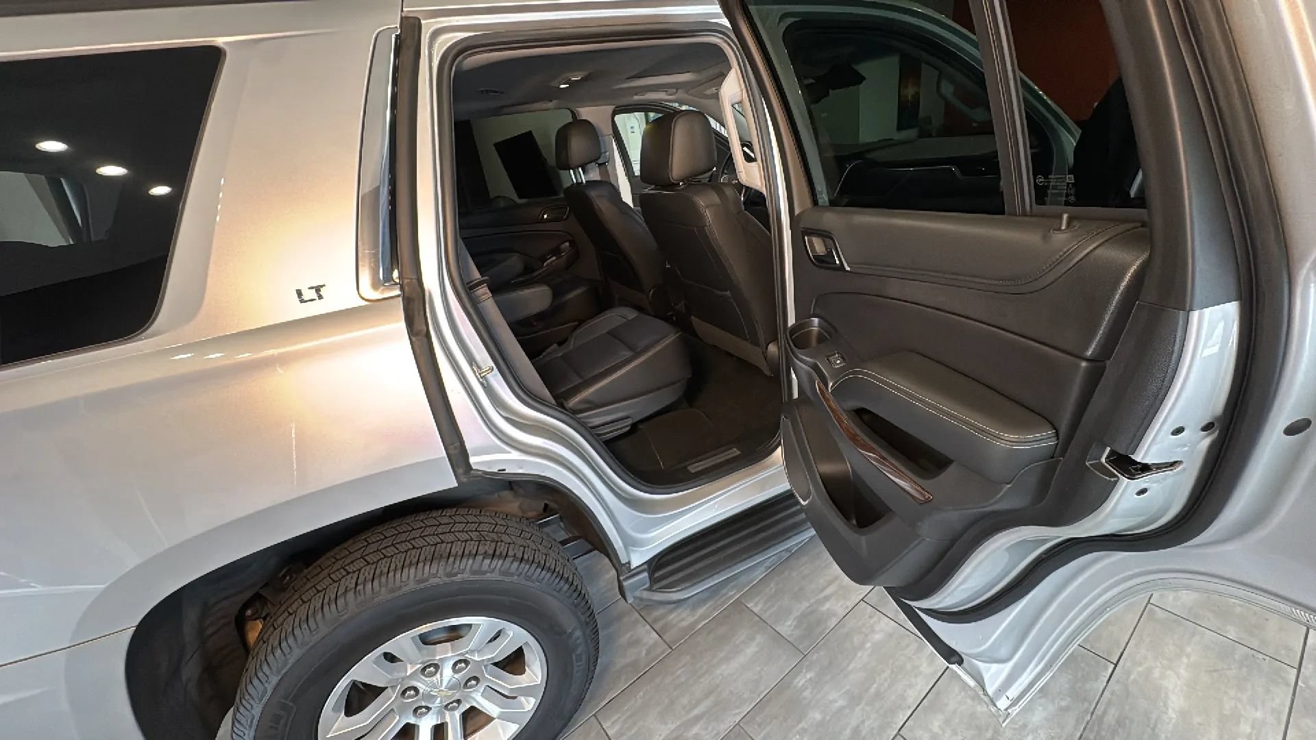 Used 2018 Chevrolet Tahoe LT AWD/4WD image 63