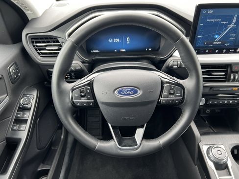 Used 2024 Ford Escape Platinum AWD/4WD image 23