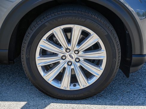 Used 2023 Ford Explorer Limited RWD image 11
