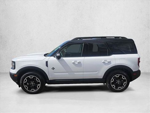 Certified 2025 Ford Bronco Sport Outer Banks w/ Outer Banks Tech Package+ AWD/4WD image 3