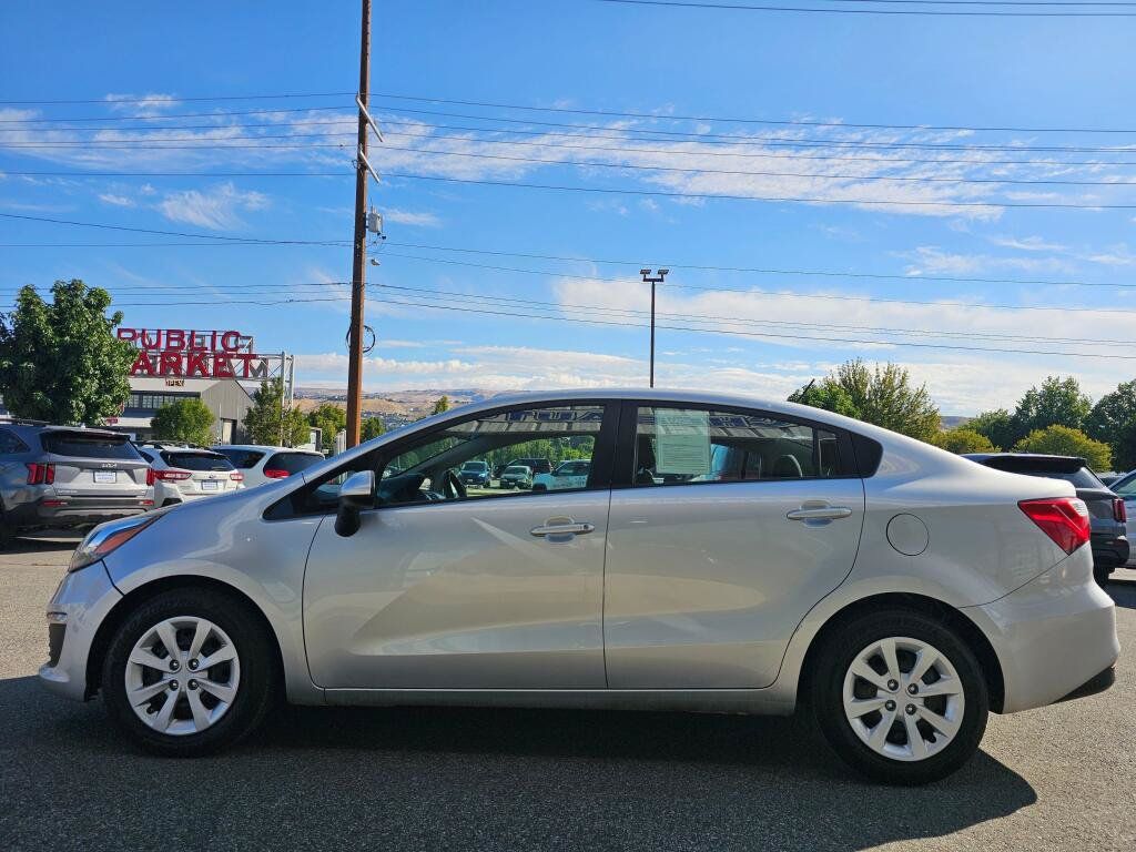 Used 2016 Kia Rio LX FWD image 2