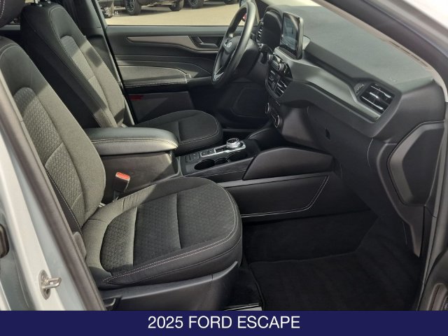 Used 2025 Ford Escape Active FWD image 21