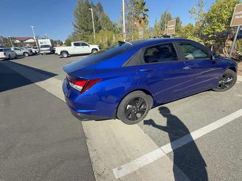 Certified 2023 Hyundai Elantra SEL FWD image 10