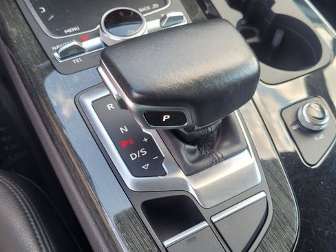 Used 2019 Audi Q7 3.0T Premium Plus w/ Premium Plus Package AWD/4WD image 25