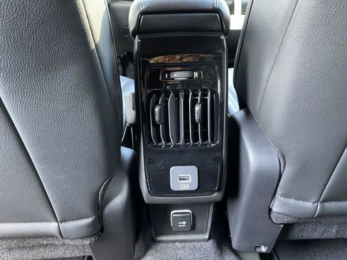 New 2026 Jeep Compass Latitude image 33