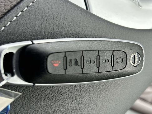 Certified 2026 Nissan Armada Platinum AWD/4WD image 39