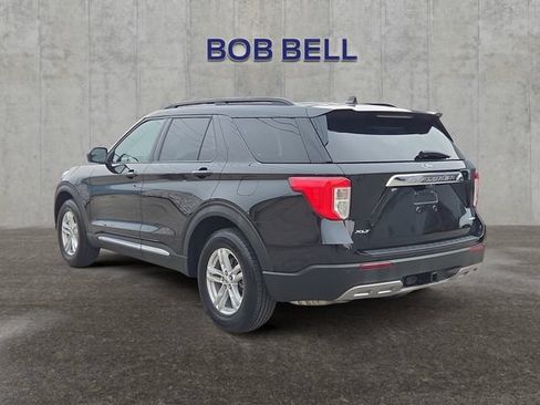 Certified 2022 Ford Explorer XLT w/ Equipment Group 202A AWD/4WD image 3