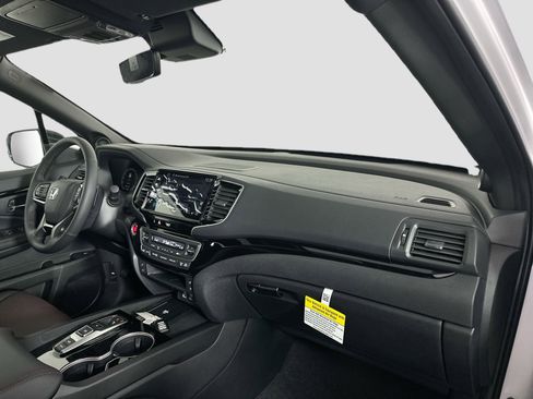 New 2025 Honda Ridgeline Black Edition image 24