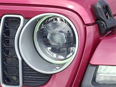 Used 2024 Jeep Wrangler Sahara w/ Safety Group image 9