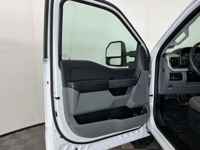 Used 2024 Ford F350 XLT w/ FX4 Off-Road Package AWD/4WD image 12