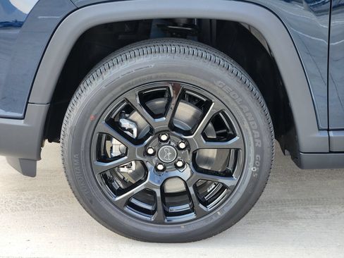 New 2026 Jeep Compass Latitude AWD/4WD image 11