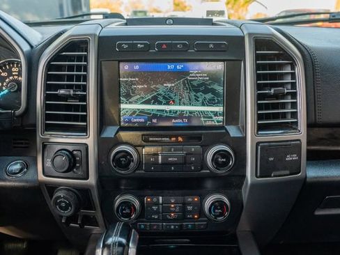 Used 2019 Ford F150 Platinum w/ Equipment Group 701A Luxury image 26