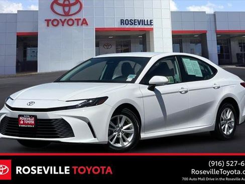 Certified 2025 Toyota Camry LE FWD image 1