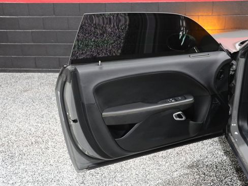 Used 2017 Dodge Challenger SRT image 34