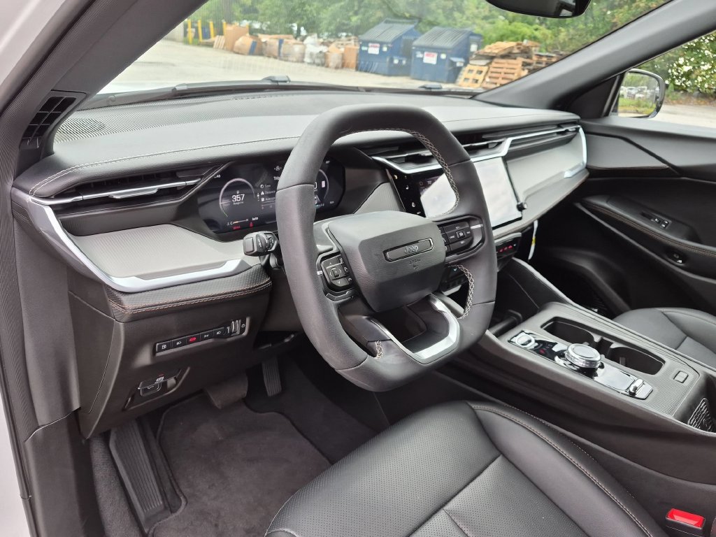 Used 2026 Jeep Cherokee Limited AWD/4WD image 15