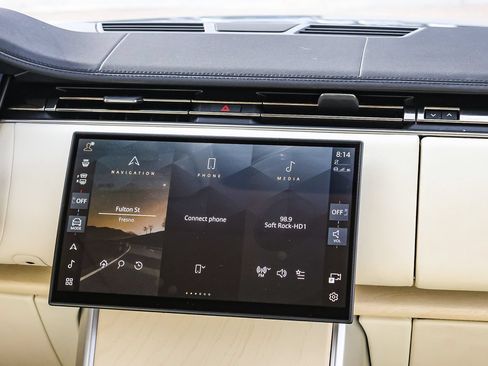 Certified 2024 Land Rover Range Rover SE AWD/4WD image 25