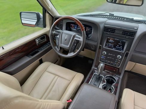 Used 2015 Lincoln Navigator L 4WD w/ Equipment Group 101A Reserve image 64