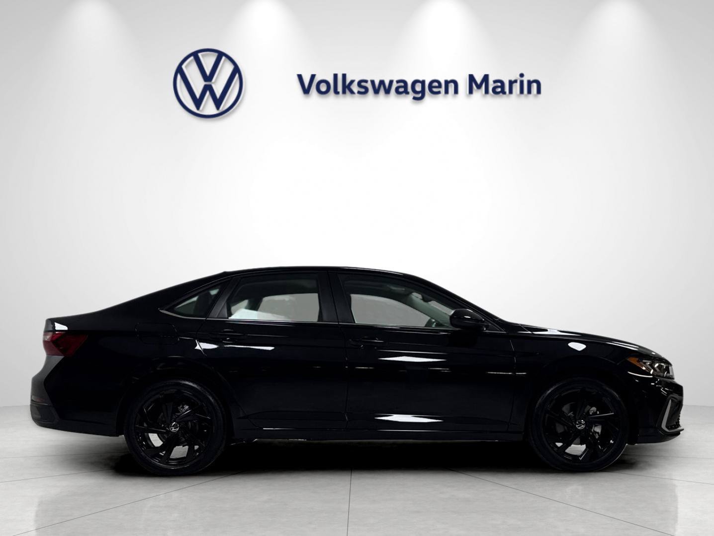 New 2026 Volkswagen Jetta SE w/ Black Wheel Package FWD image 6