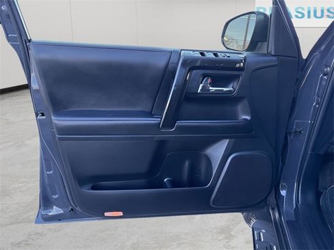 Used 2024 Toyota 4Runner TRD Off-Road image 24