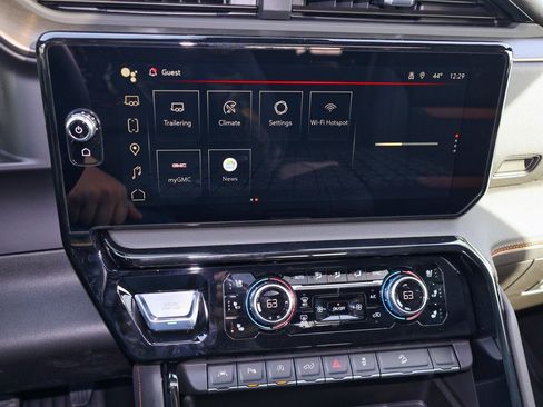 New 2026 GMC Sierra 1500 AT4 w/ AT4 Premium Package image 17