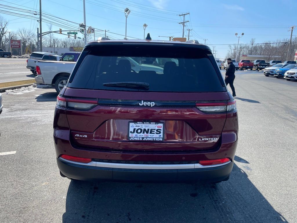 New 2026 Jeep Grand Cherokee Limited w/ MOPAR Finishing Package AWD/4WD image 5