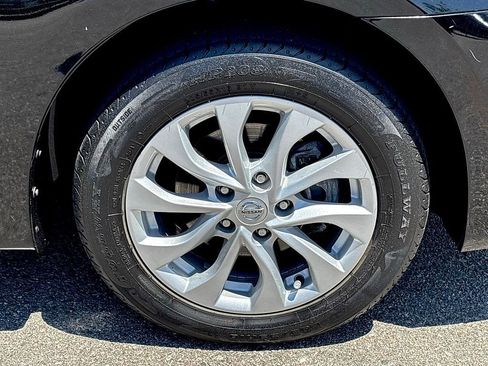 Used 2019 Nissan Sentra SV FWD image 27