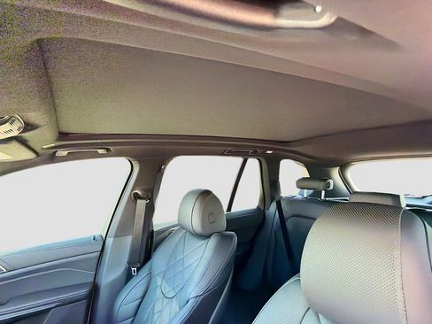 Used 2024 BMW X5 sDrive40i w/ M Sport Package image 26